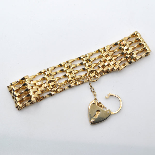 Gate bracelet