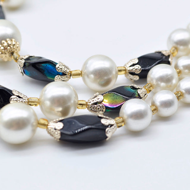 Collar faux pearls