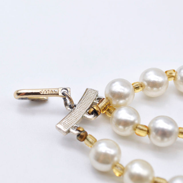 Collar faux pearls